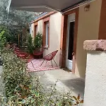 Pleasant And Bright Chartreuse With Terrace * Τουλούζη