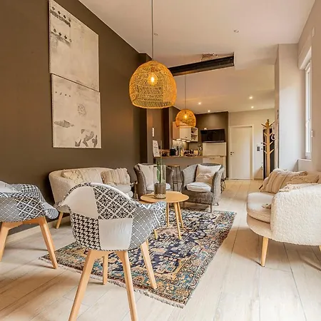 Pleasant And Bright Chartreuse With Terrace * Τουλούζη