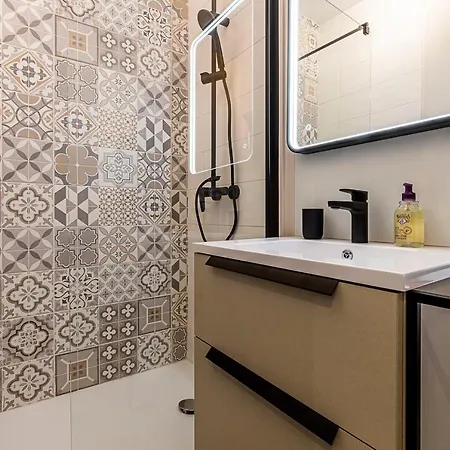 Pleasant And Bright Chartreuse With Terrace